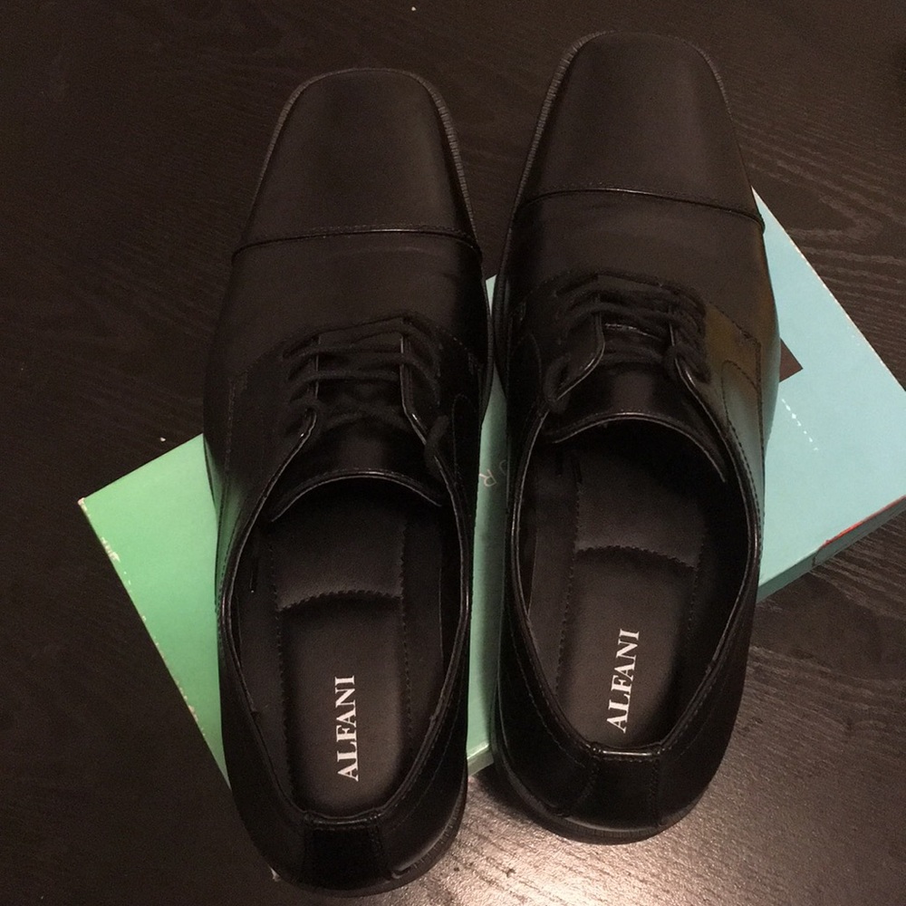 Alfani Men’s Adam Cap Toe Oxford Black